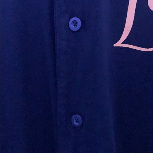 V-neck Empire Kings button up - Picture 5 of 6